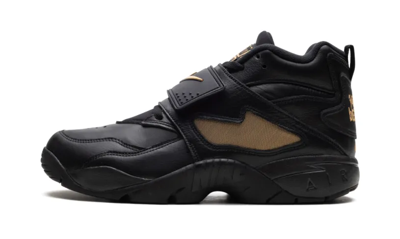 Nike Lifestyle Air Diamond Turf 'Signing Day'